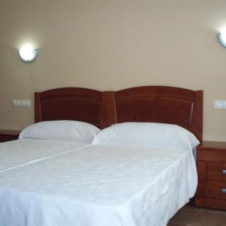 Hostal El Altozano Montánchez Eksteriør billede